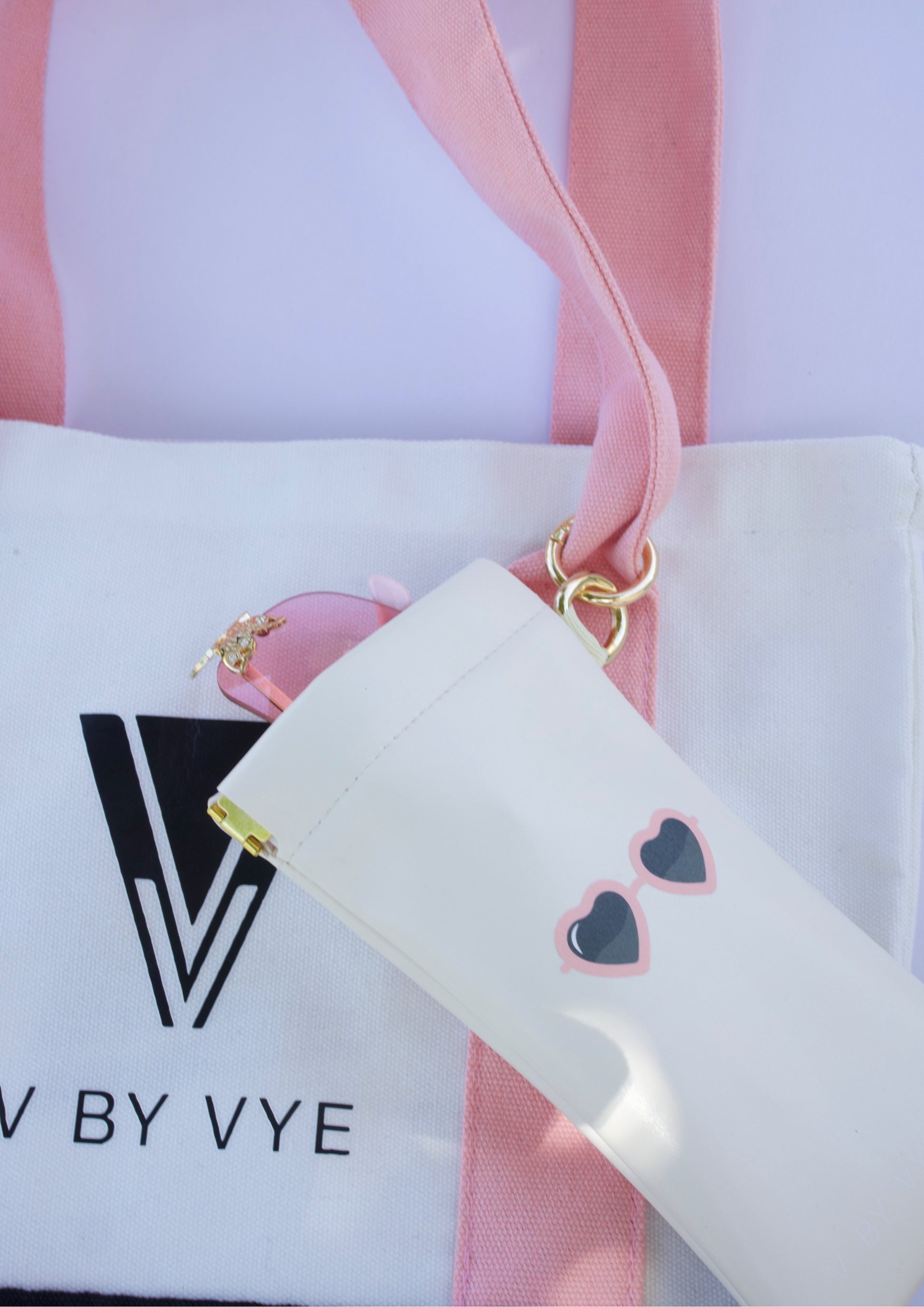 SUNGLASSES POUCH